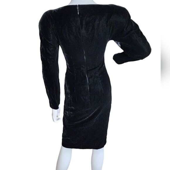 Oscar de la Renta - Picture 16 of 17